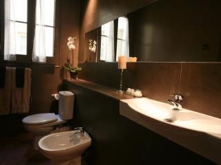 Vrabac Guesthouse Барселона Екстериор снимка